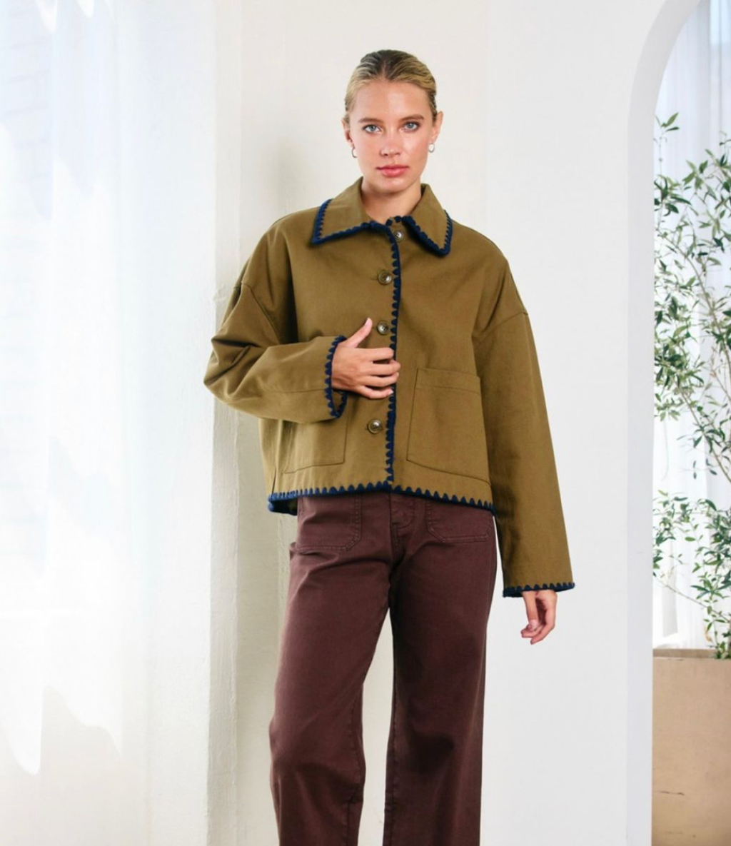 Collar Jacket with contrast stitching