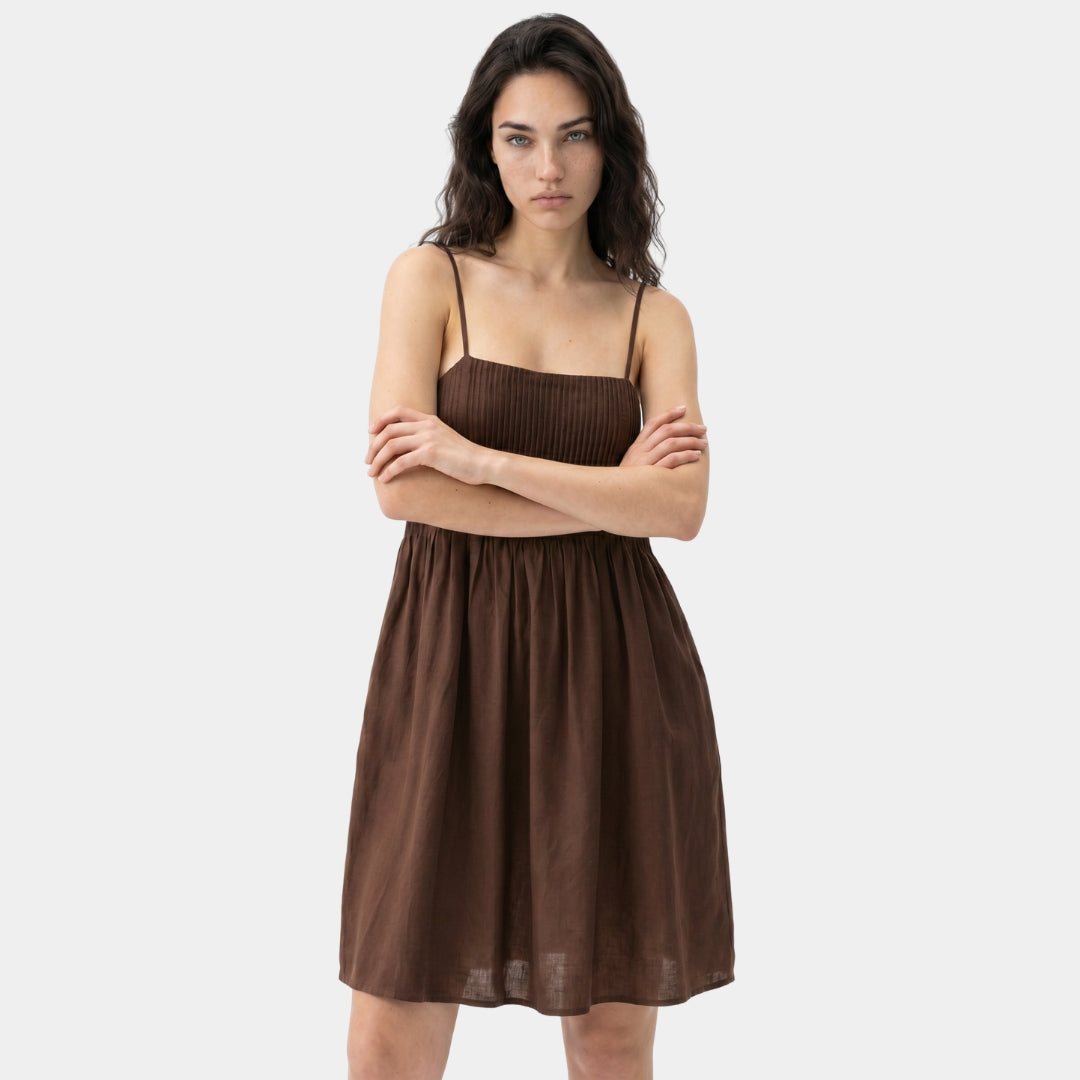 Vestido mini cami con cuerpo smocked