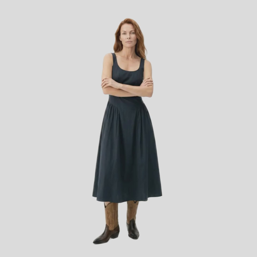 Vestido midi fruncido en cintura